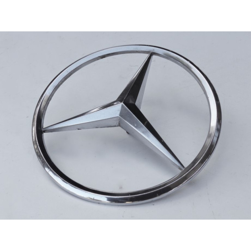 Emblema Estrela Grade Caminhão Mercedes 1113 Original Usado