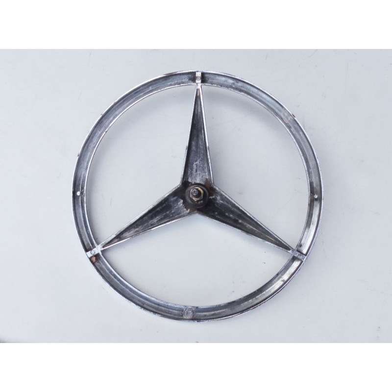 Emblema Estrela Grade Caminhão Mercedes 1113 Original Usado