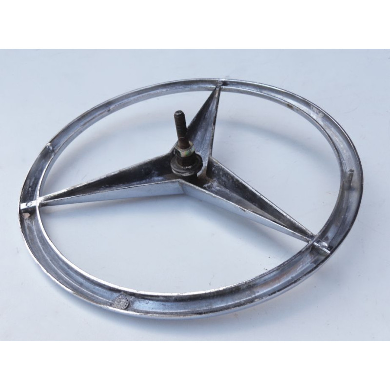 Emblema Estrela Grade Caminhão Mercedes 1113 Original Usado